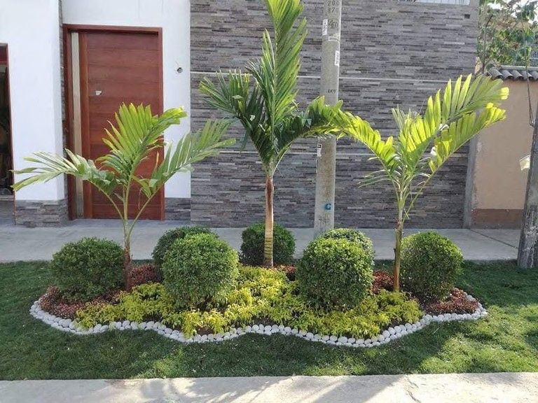Fachada con paisajismo terminado